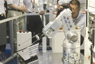 郭臺銘 5年內(nèi)機器將會取代80 的工人勞動力